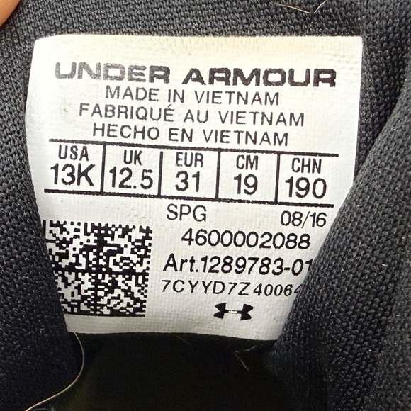 Under Armour cleats - Picture 6 of 6